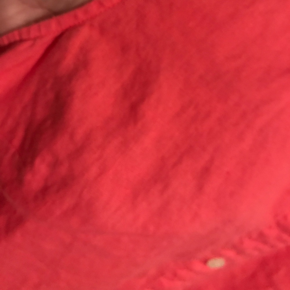 Sleeveless Button down - Picture 2 of 4