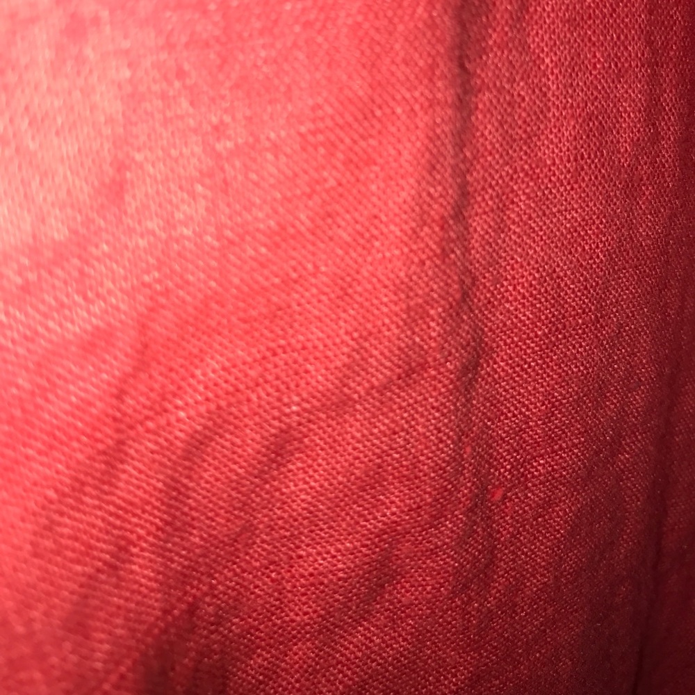 Sleeveless Button down - Picture 4 of 4