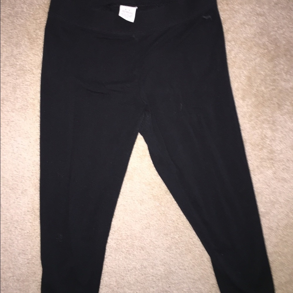 Black 3/4 length VS Pink Leggings