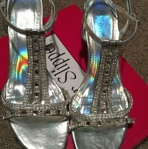 Prom or pageant shors