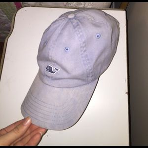 worn out vineyard vines hat