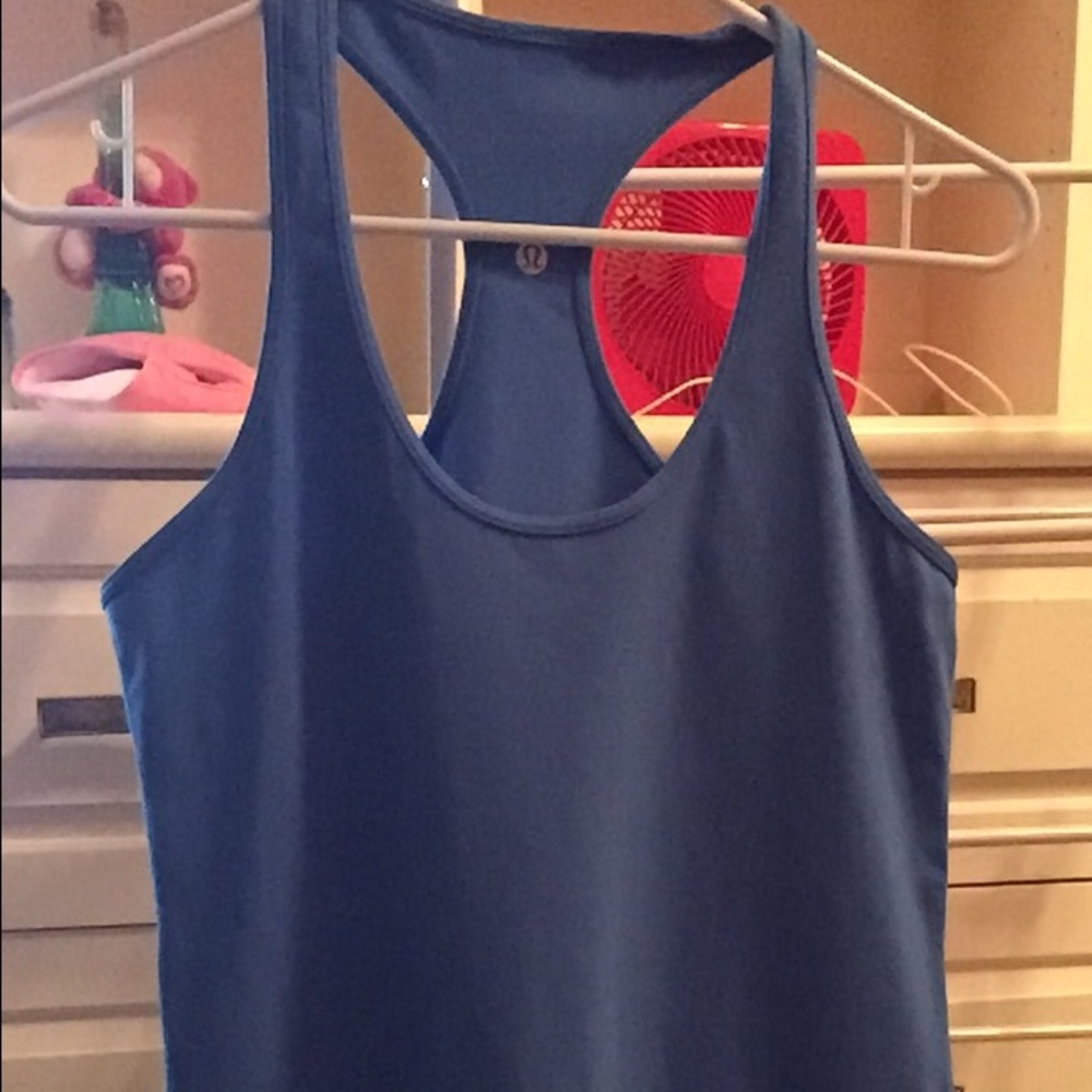 Lululemon tank size 8