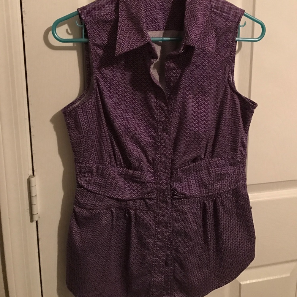 Sleeveless button down