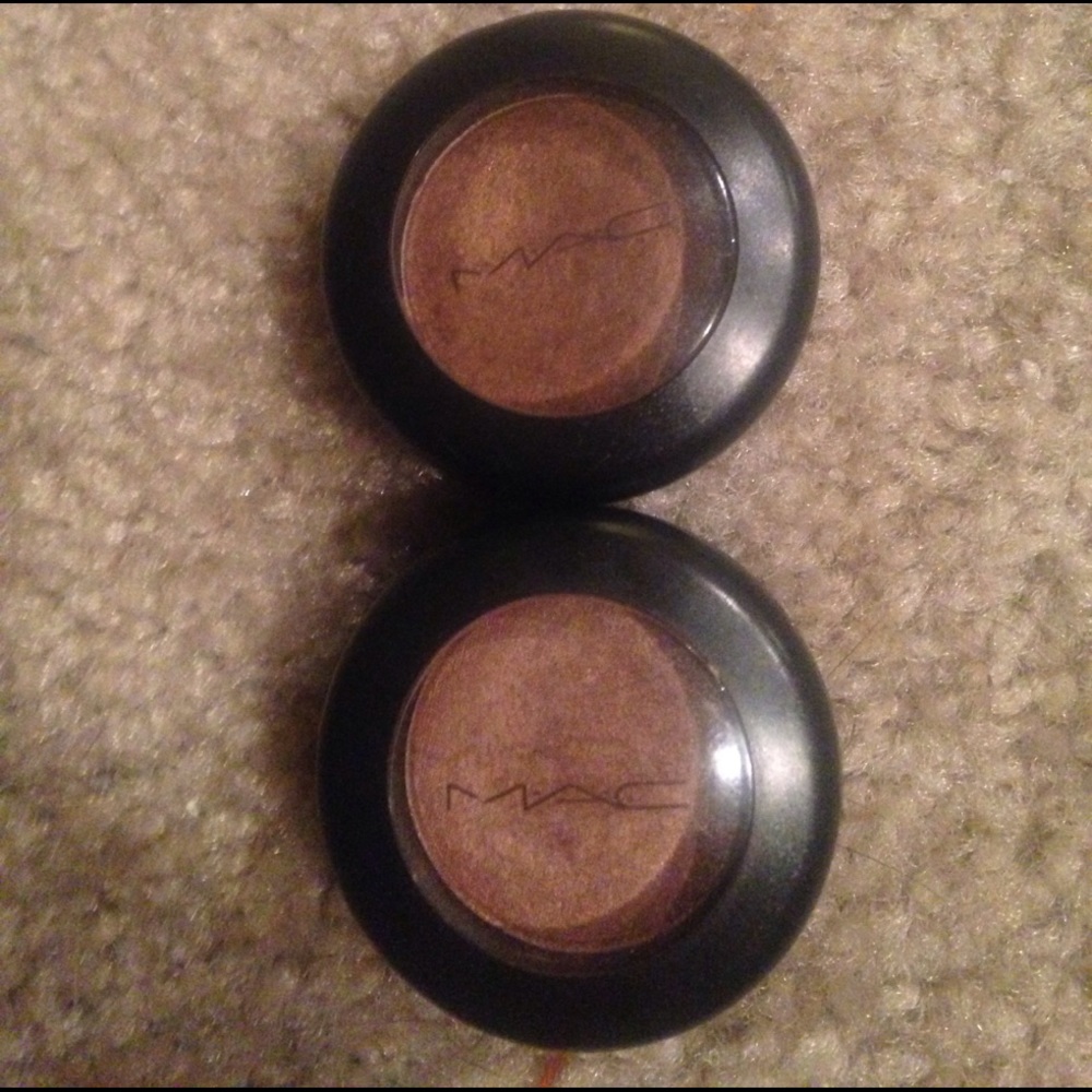 MAC eyeshadow