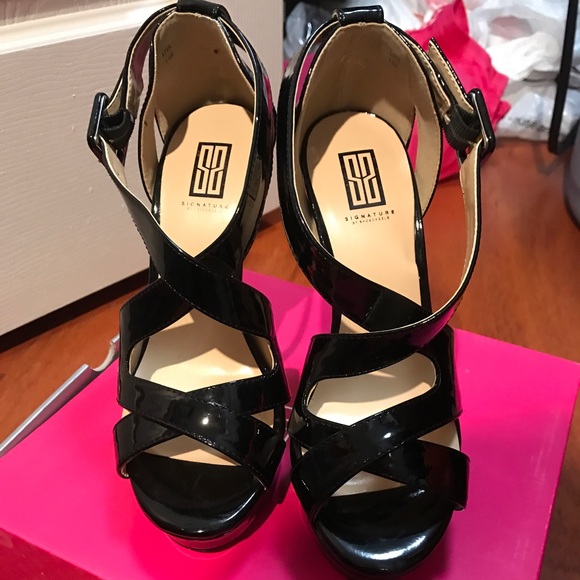 ShoeDazzle Liya heels - Picture 2 of 3