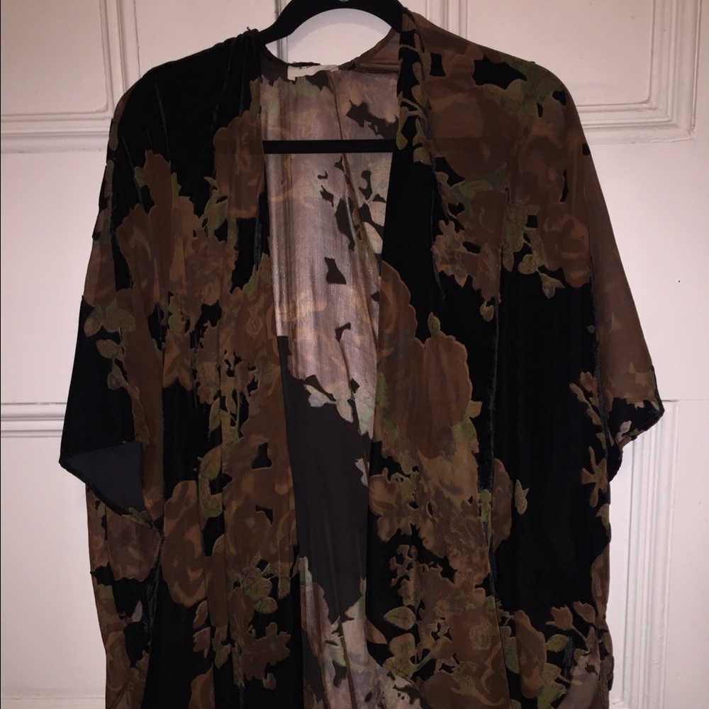 sheer lace throw on