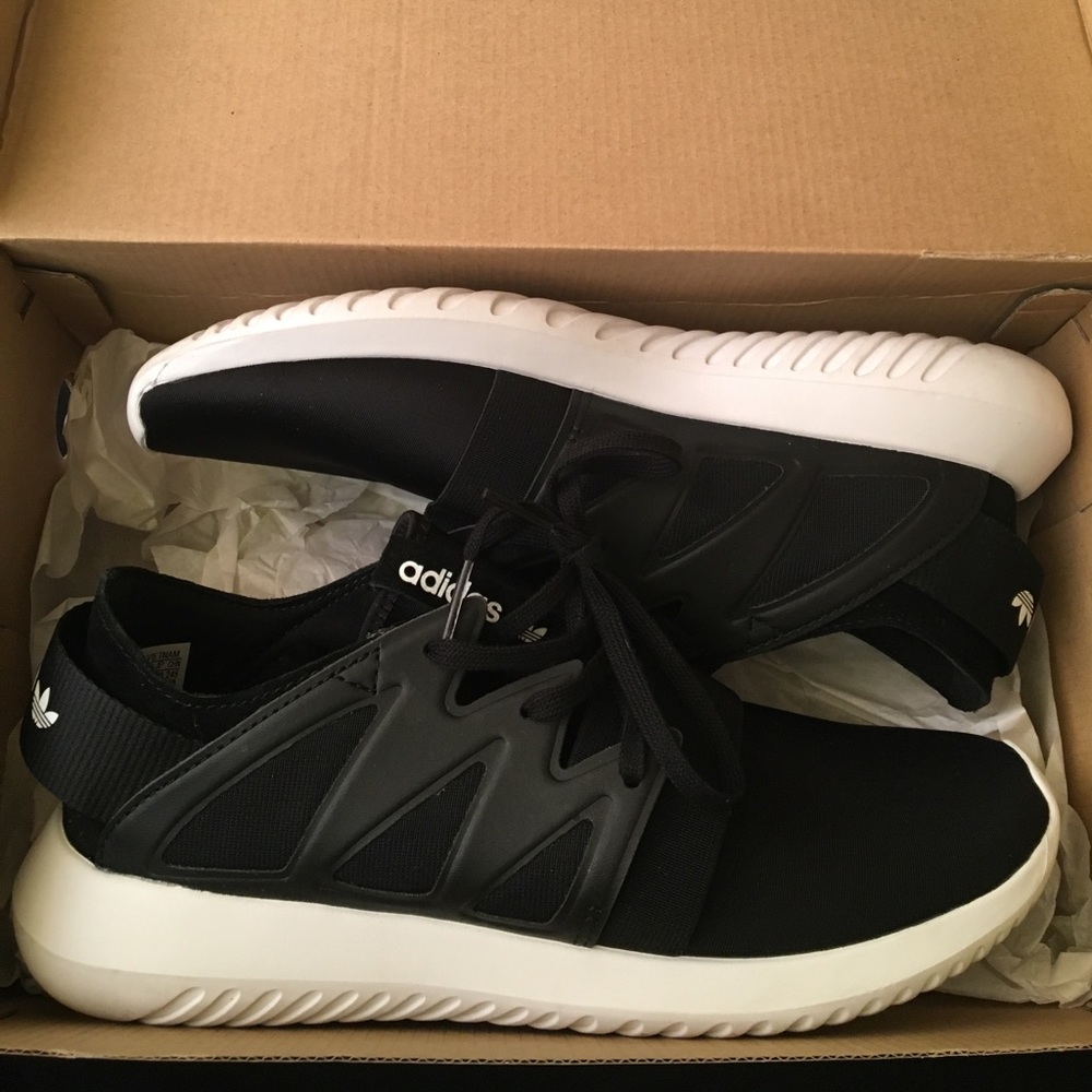 ADIDAS Original Tubulars women's size 8
