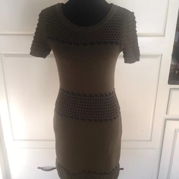Romeo + Juliet Couture Dresses & Skirts - Romeo + Juliet Couture NWT sweater dress gorgeous!