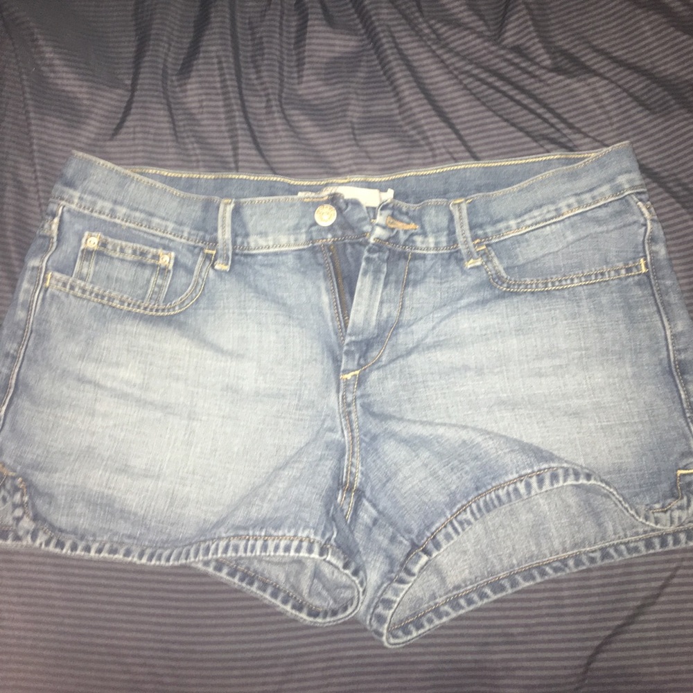 🌻Old Navy shorts🌻