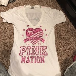 VICTORIA SECRET T-SHIRT