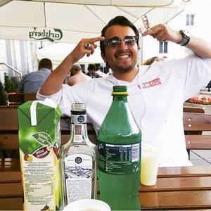 Meet your Posher, Nico