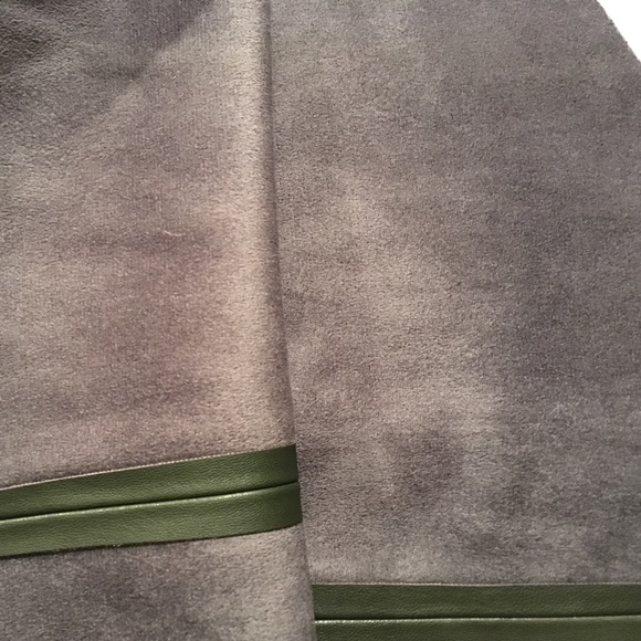 Skirt - Picture 3 of 4