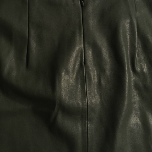 Skirt - Picture 4 of 4