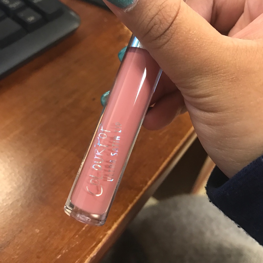 Ultra satin lipstick