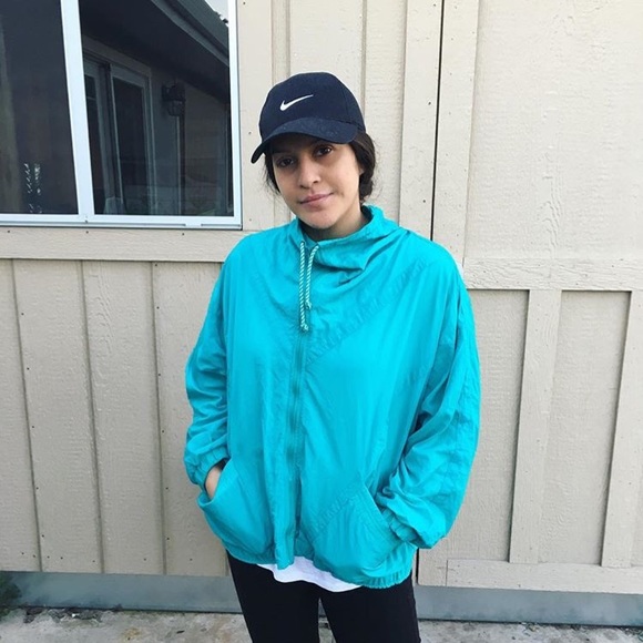 Meet your posher, Ange! - Picture 3 of 3