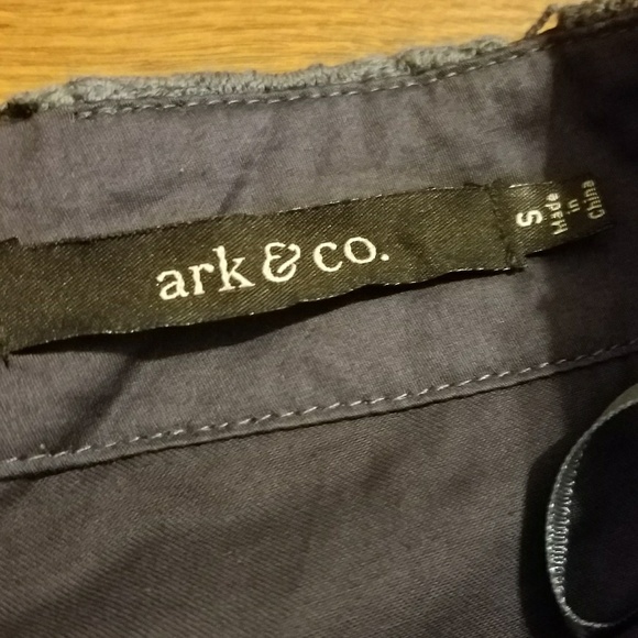 Ark & Co high waisted, navy blue, lace shorts - Picture 4 of 4