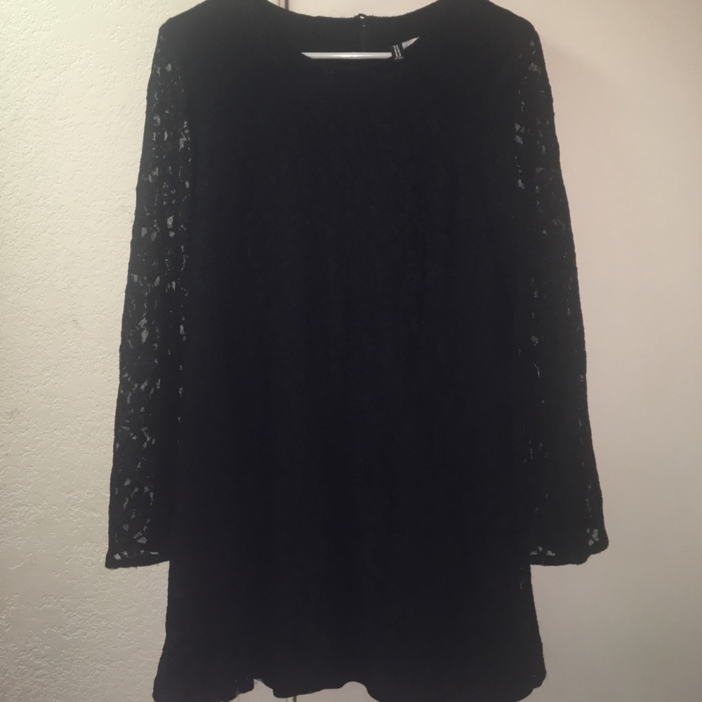 ⭐️Black lace dress⭐️