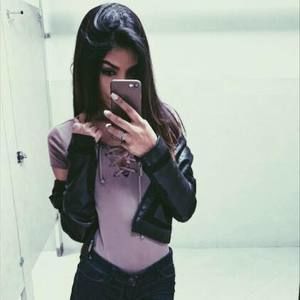 Meet your Posher, Victoria