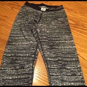 Nike Pro leggings