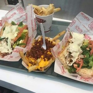 Meet your Posher, Rolanda