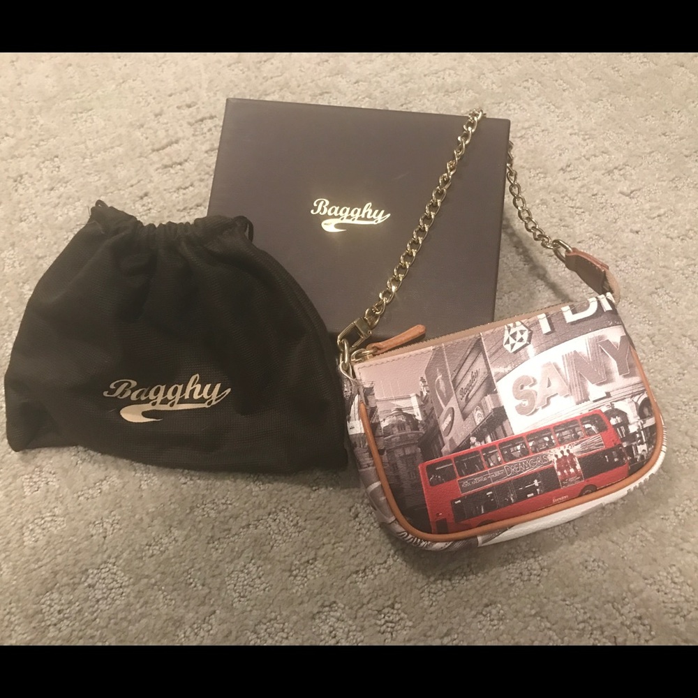 Baggby wristlet made in Italy