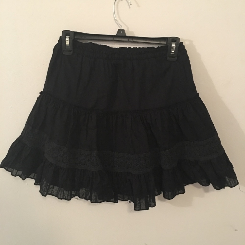 AEROPOSTALE BLACK SKIRT