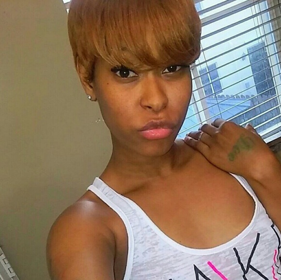 Meet your Posher, Latravia - Picture 1 of 1