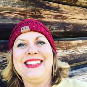 Meet your Posher, Rebecca