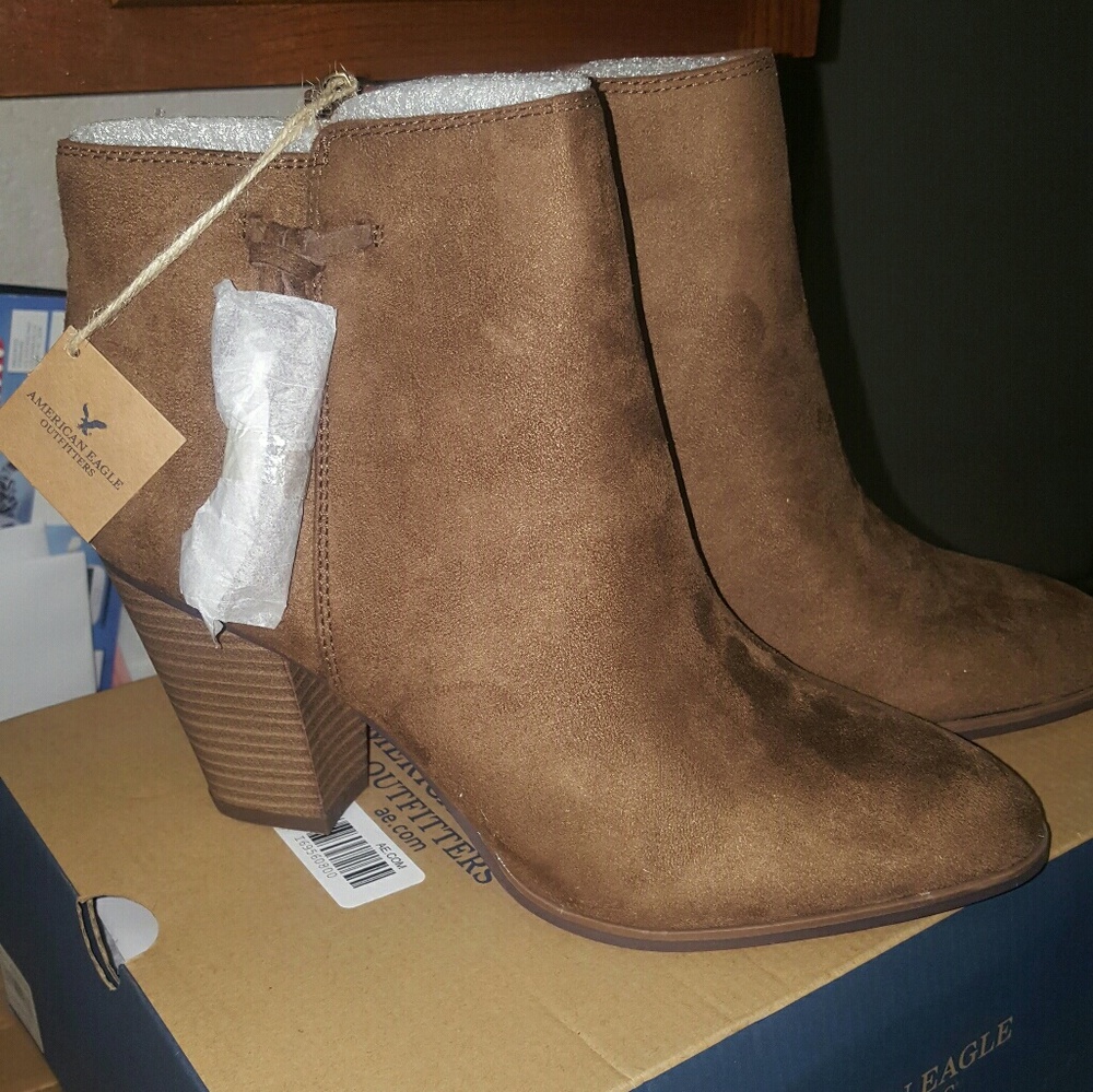 NWT American Eagle Booties