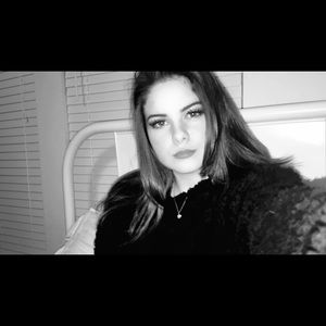 Meet your Posher, Haley