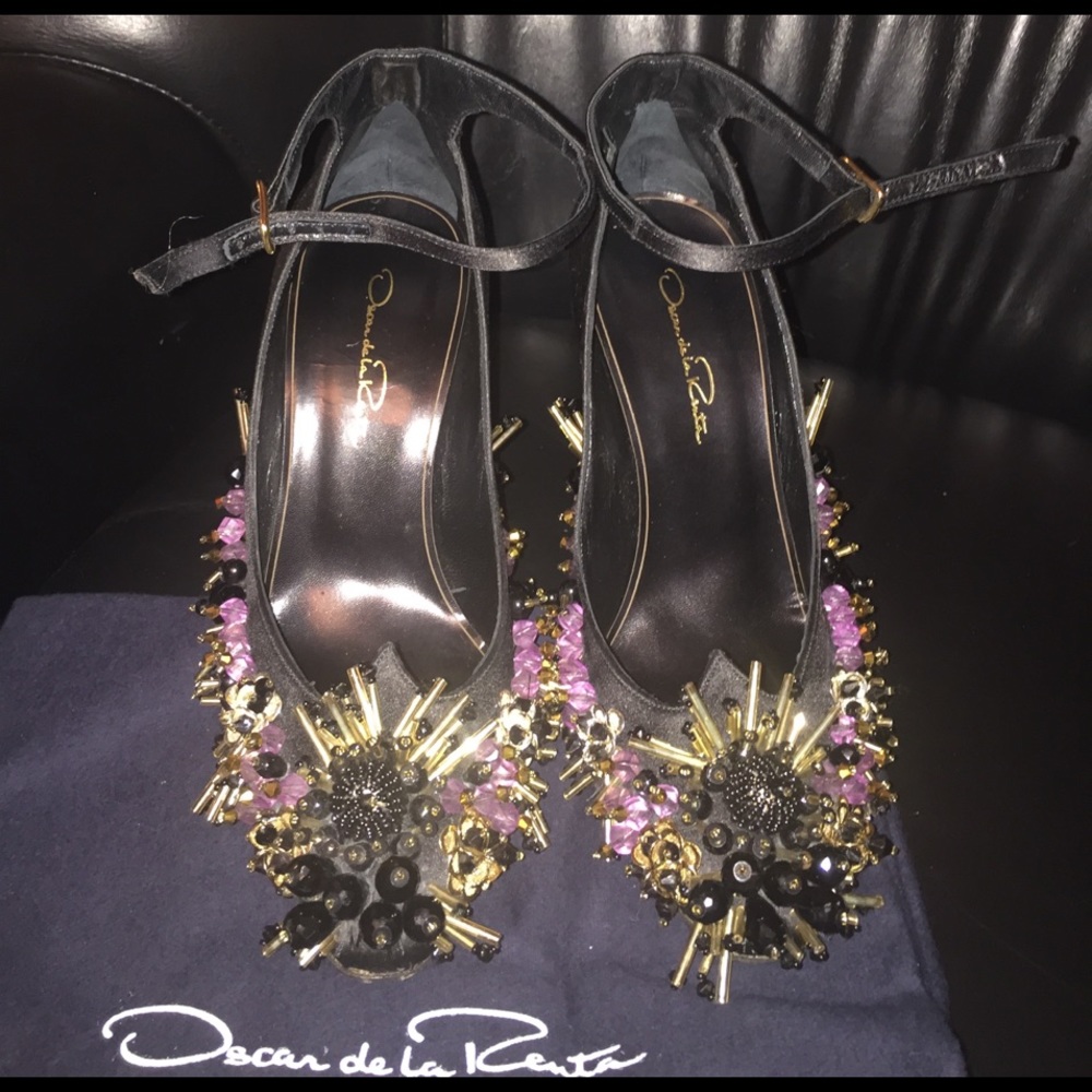Oscar De La Renta Pumps