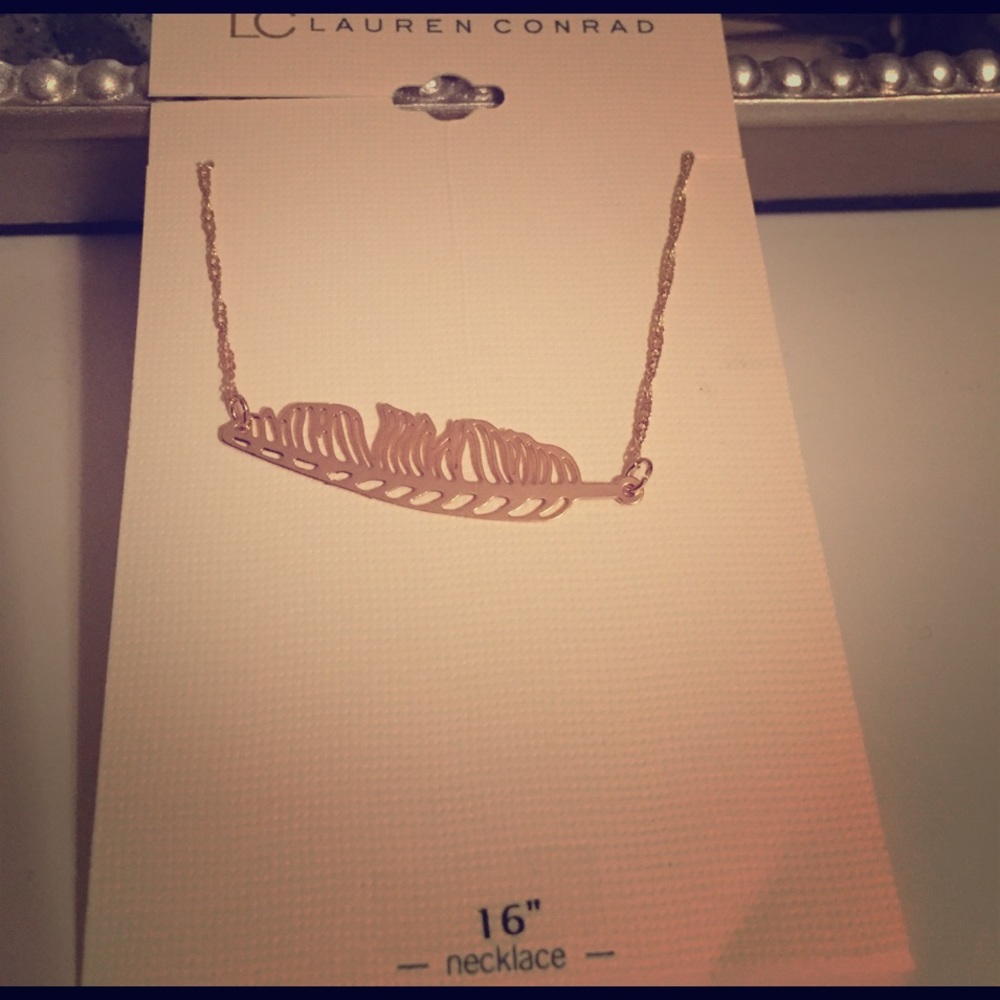 Feather necklace (gold tone)
