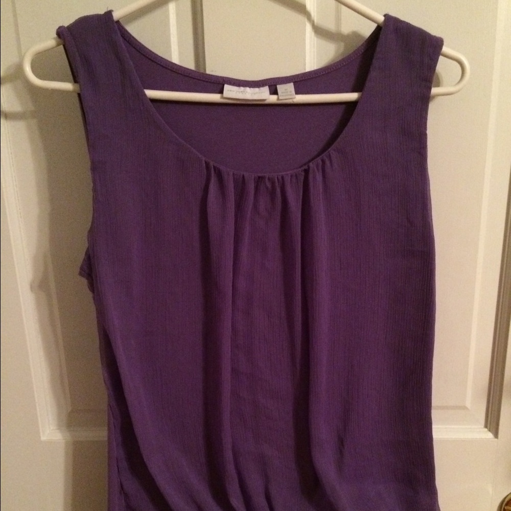 Purple New York & Company blouse 👚