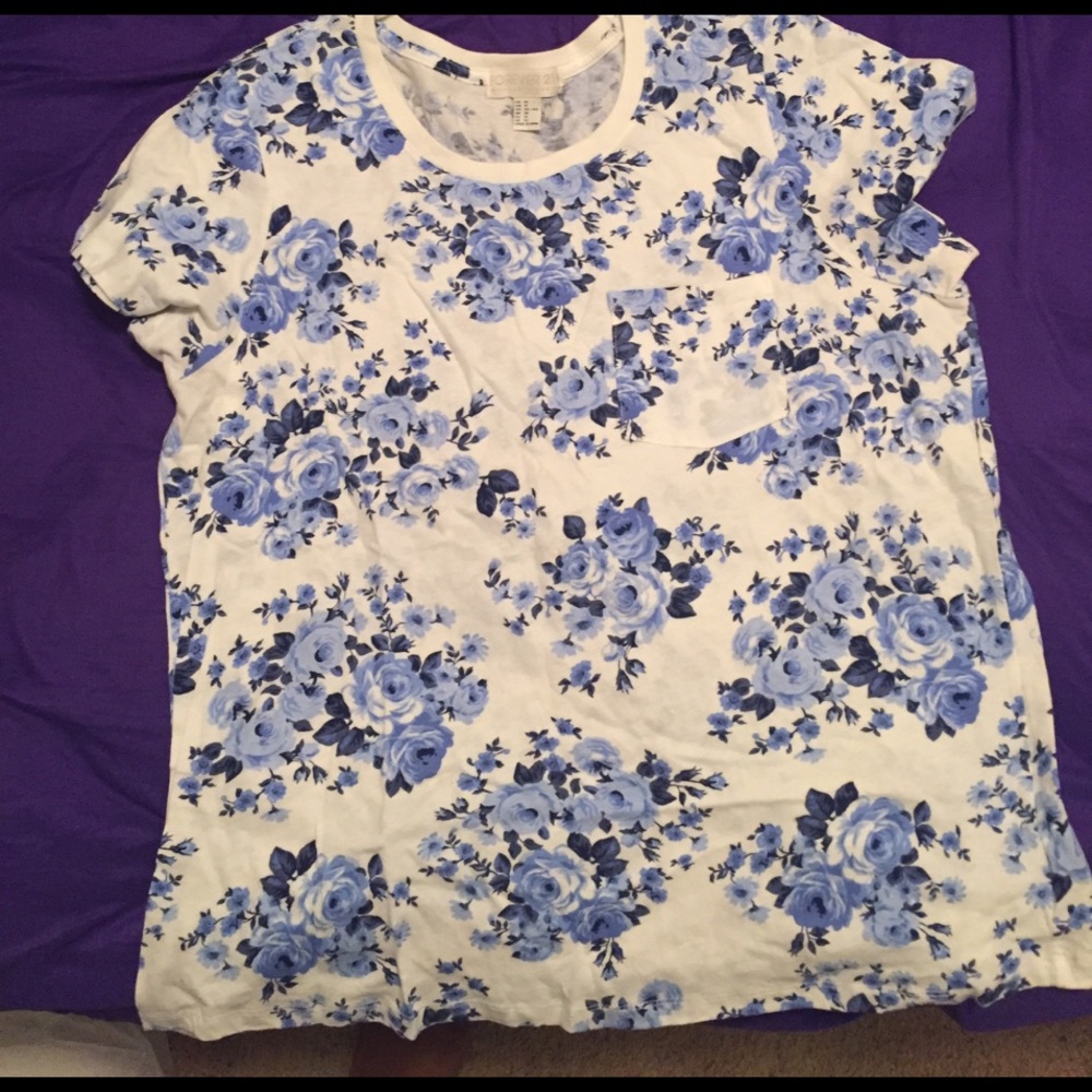 Floral print forever 21 T shirt