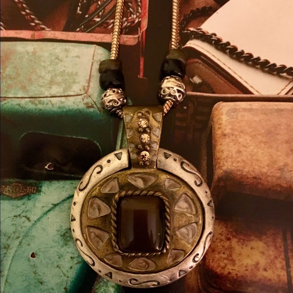 KENNETH COLE GOLD SILVER PENDENT  NECKLACE