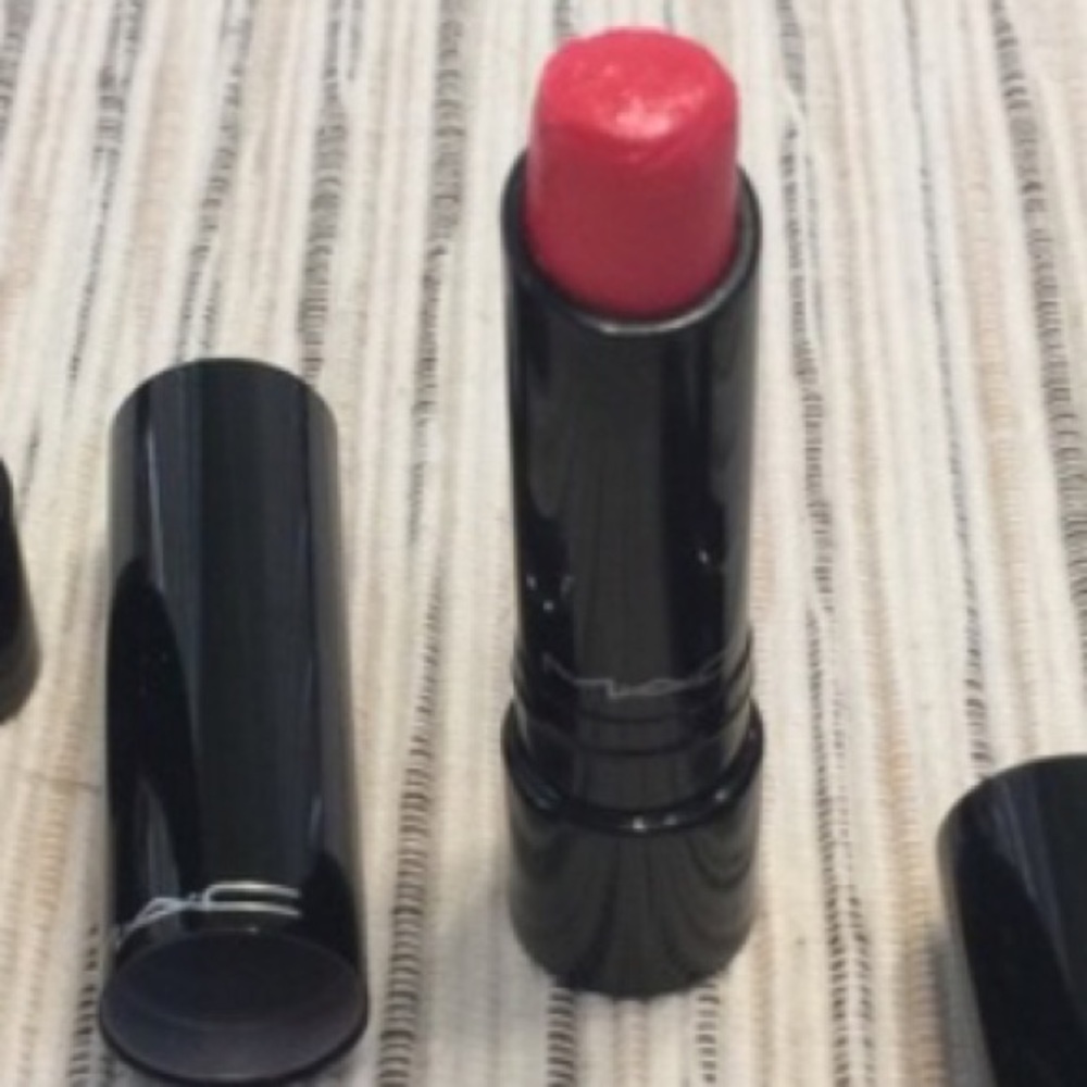 Mac Sheen Supreme lipstick in the shade Full Speed