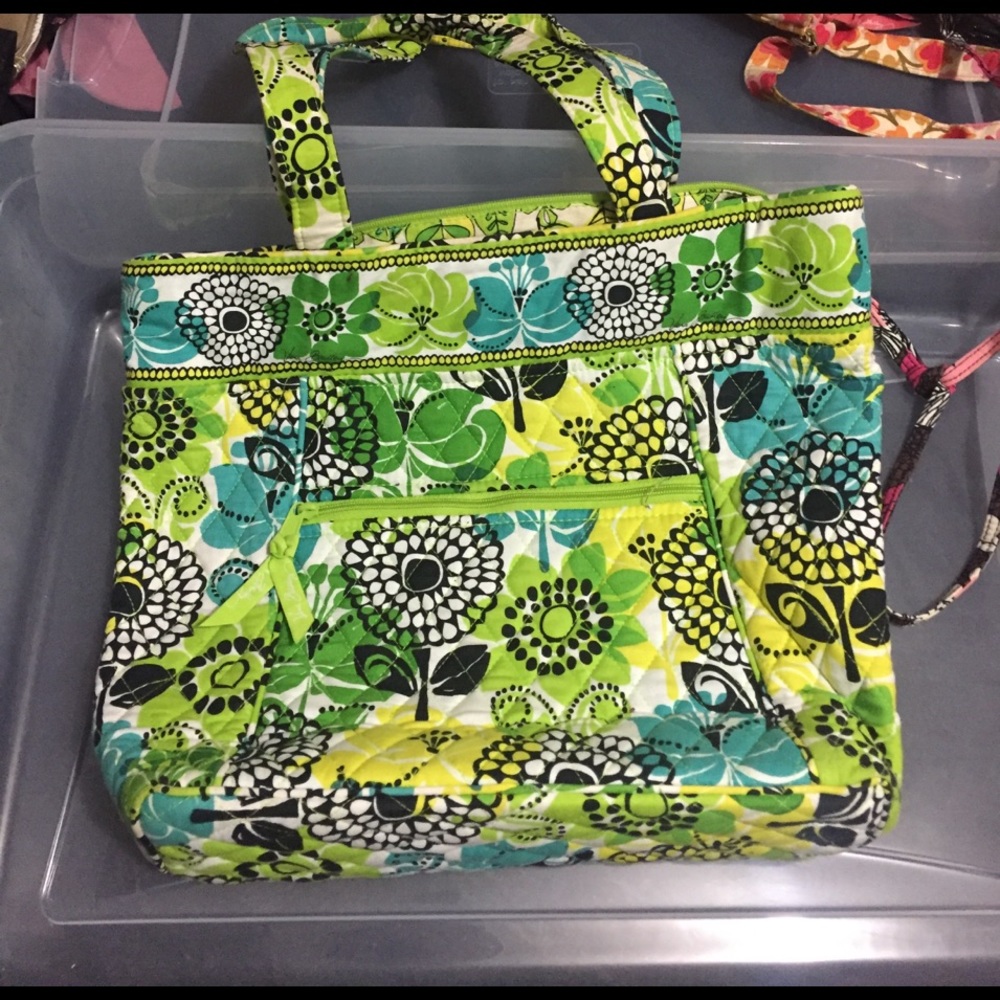 VERA BRADLEY! TOTE!