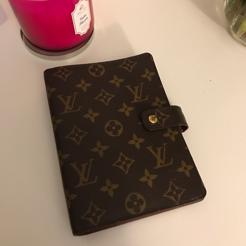 Louis Vuitton Agenda MM