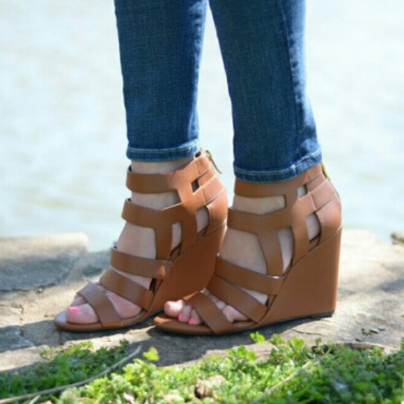 BCBG Shoes - A gorgeous BCBG Wedge