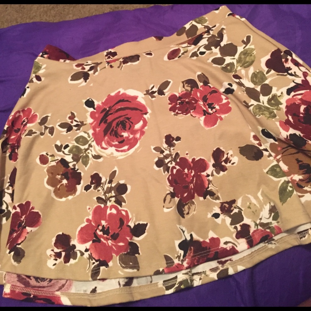 Wet seal floral skirt