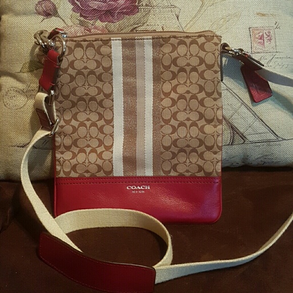 SOLD Coach crossbody bag - Picture 1 of 4