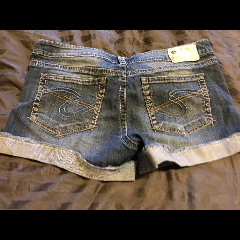 Silver Jeans 3 1/2" Shorts