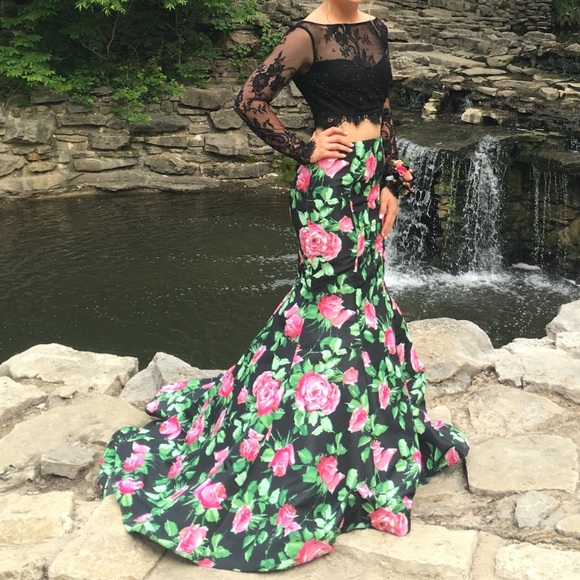 Sherri Hill Dresses & Skirts - Floral Sherri Hill prom dress