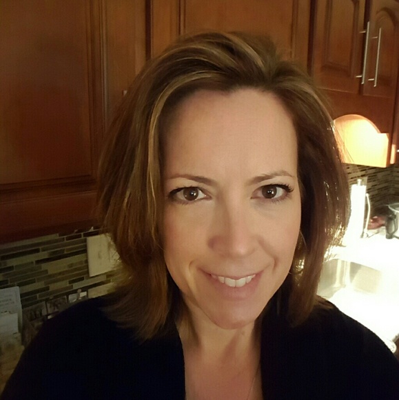 Meet your Posher, Sherry - Picture 1 of 1