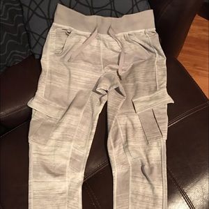 EUC Lululemon cropped cargos