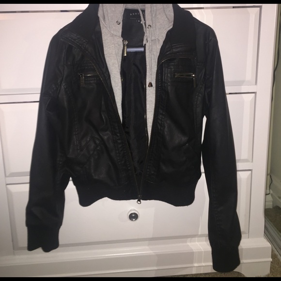 Leather Jacket with Grey Sweater Lining - Picture 1 of 4