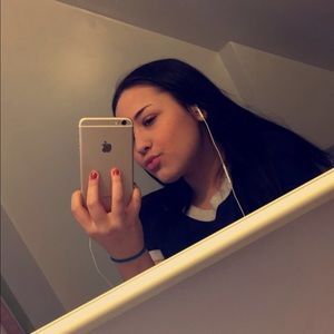 Meet your Posher, Ariana