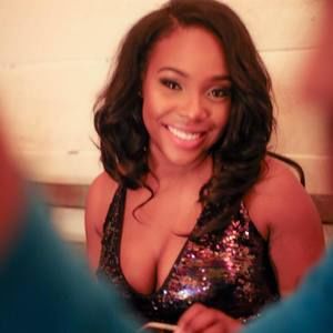 Meet your Posher, Monifa