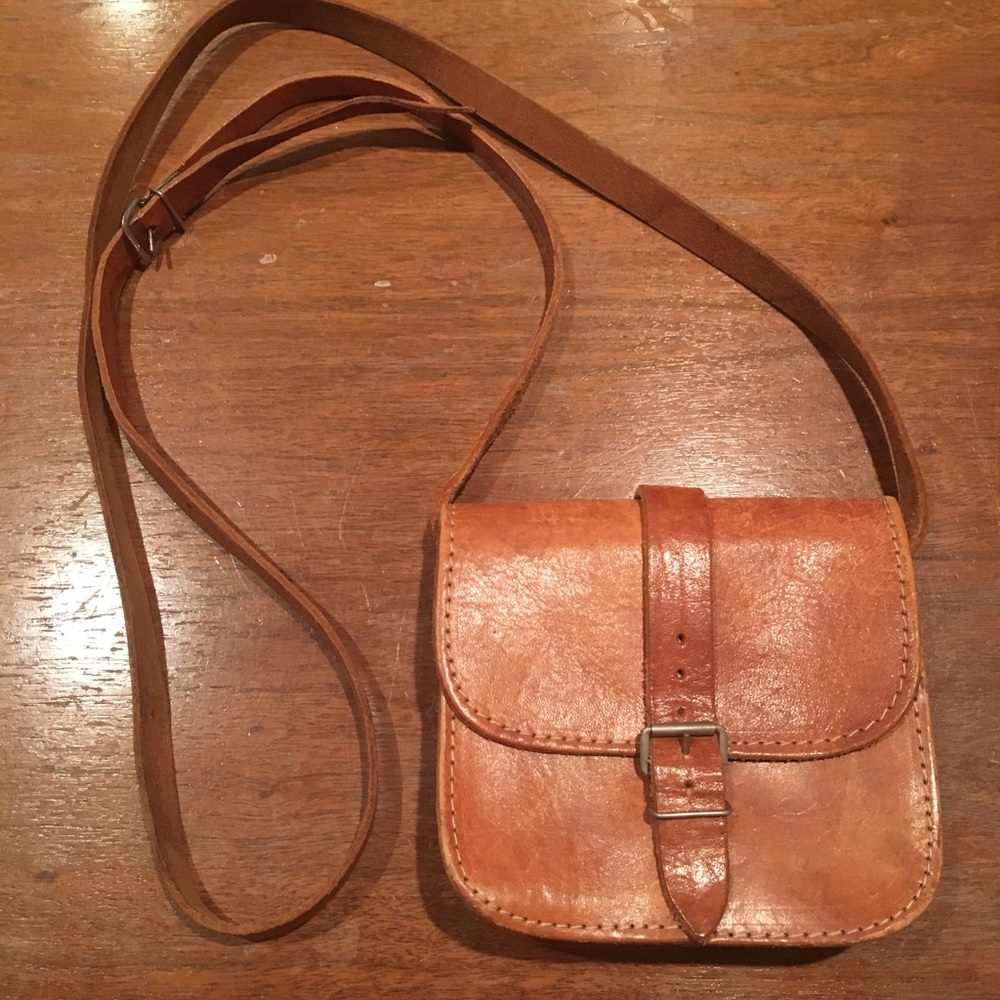 Small vintage leather satchel.