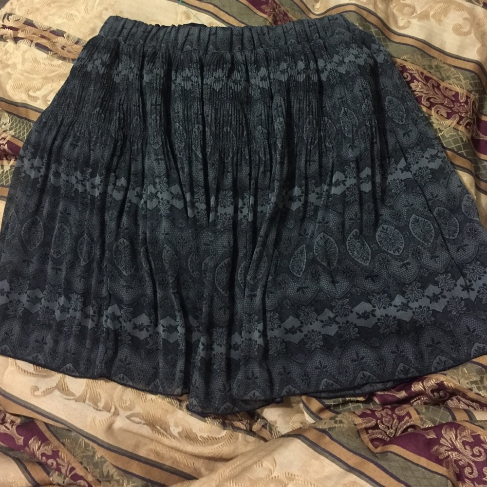 Black & Grey Pattern Skater Skirt